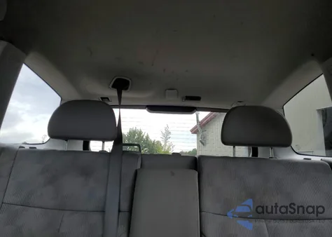 2010 Subaru Forester 2.5X z USA, uszkodzony, nr VIN JF2SH6AC1AH748080